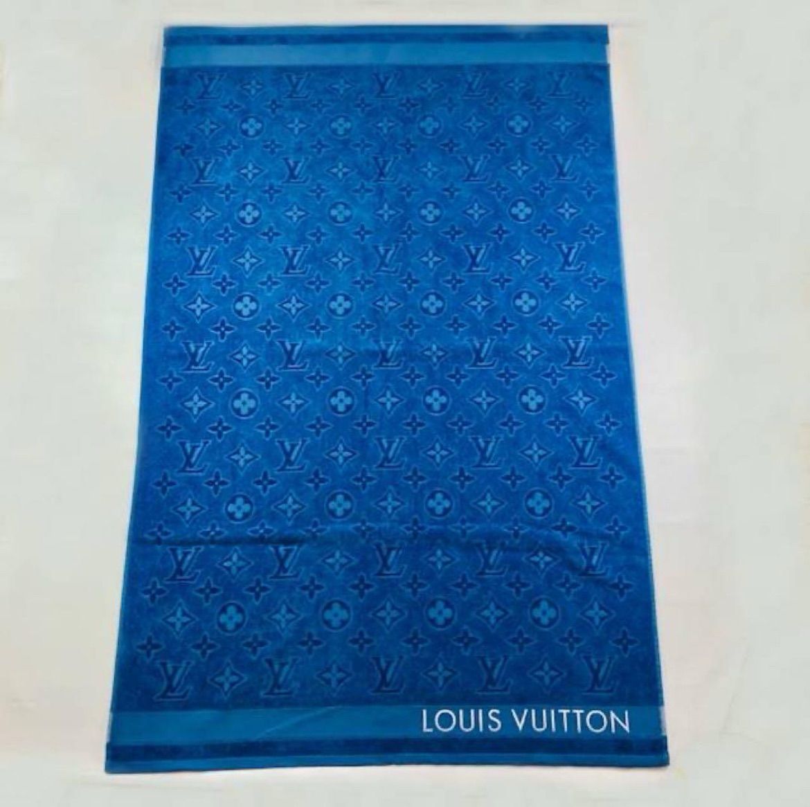 新品同様☆LOUIS VUITTON・ルイヴィトン モノグラム ブランドロゴ