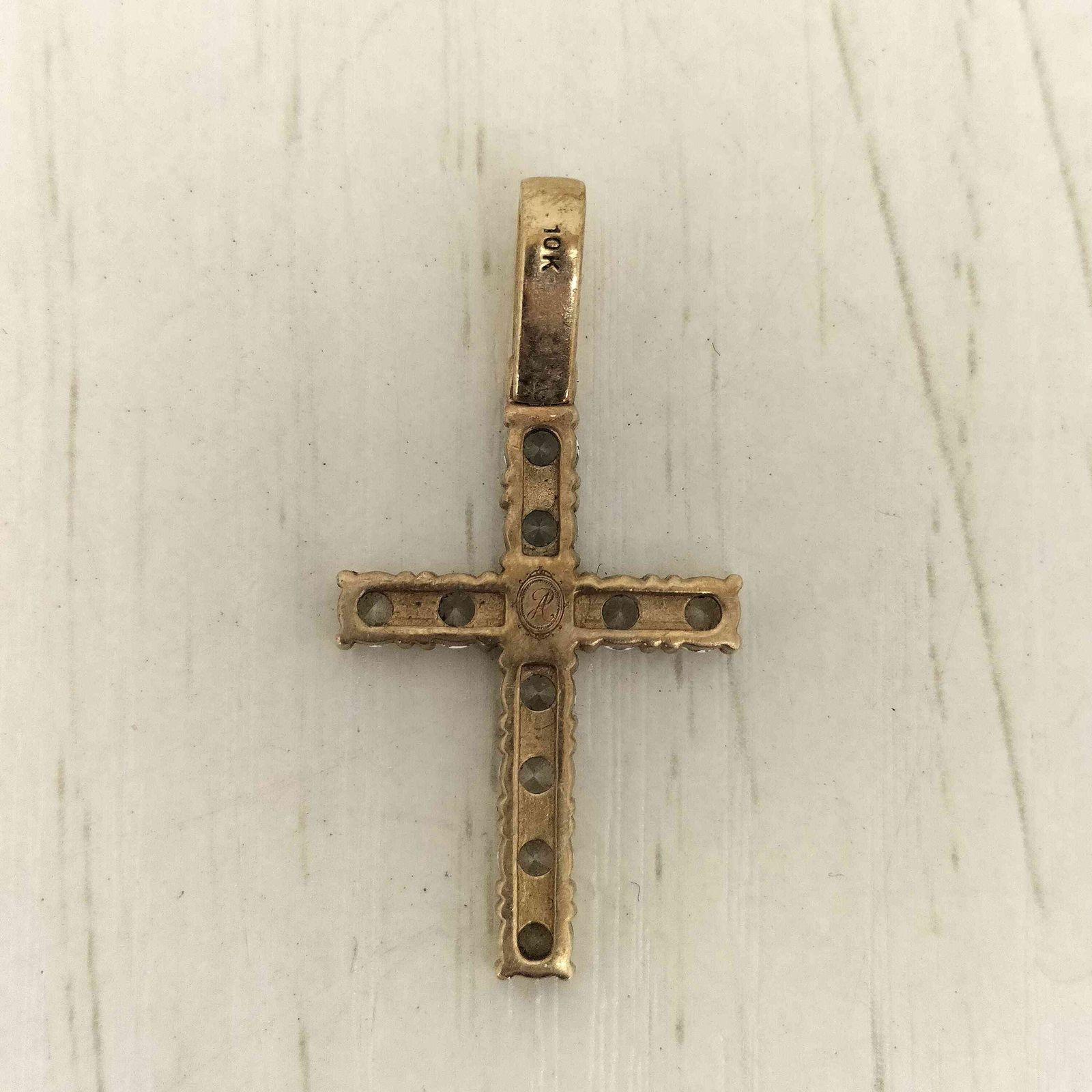 アヴァランチ AVALANCHE 10K テニスクロスペンダント ジルコニア