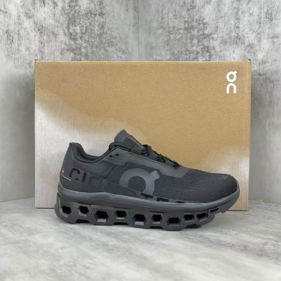 ウォーキング・ランニングウェア on cloudmonster all black 27cm On