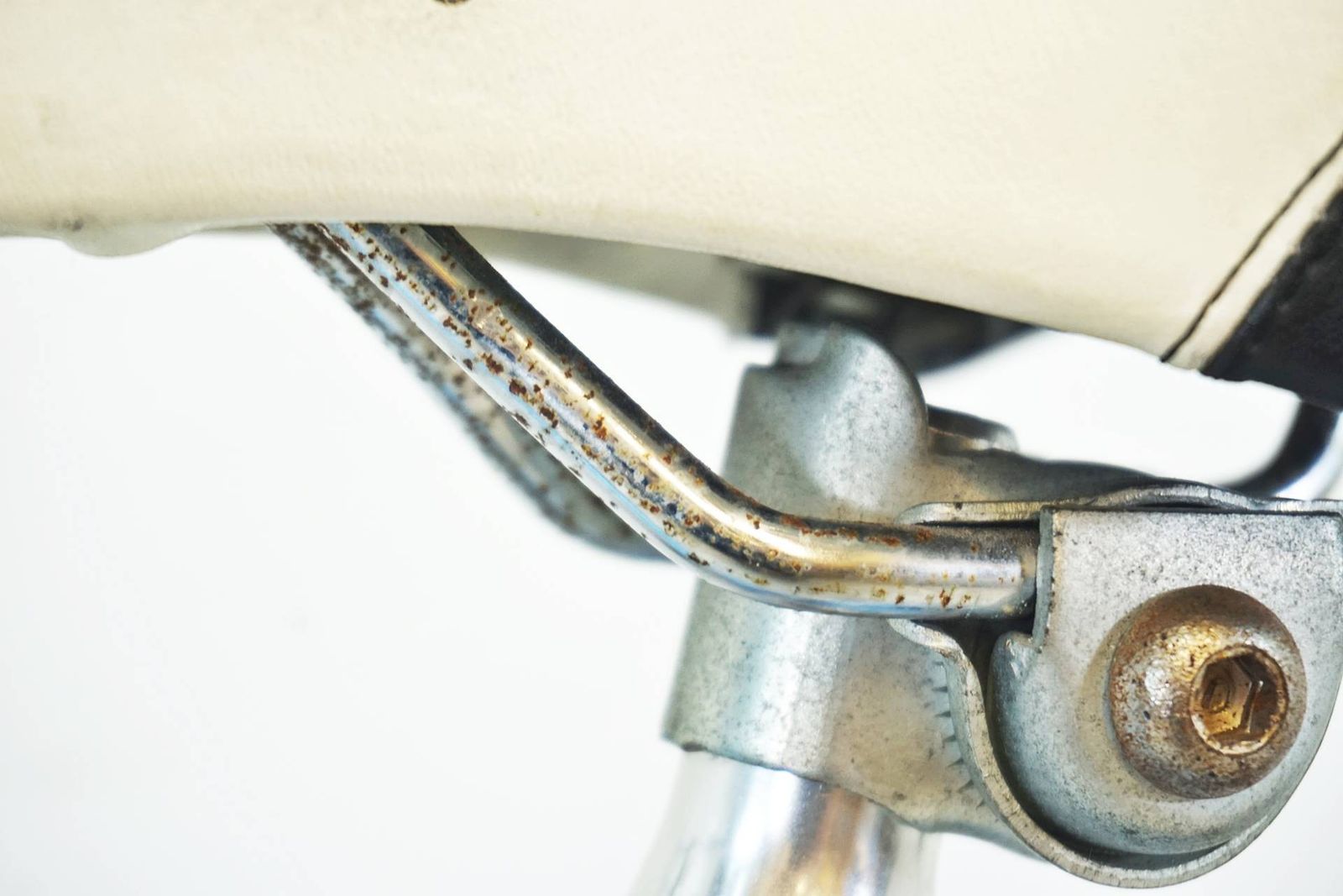 LOUIS GARNEAU 「ルイガノ」」 J16 2015年モデル 16インチ キッズ