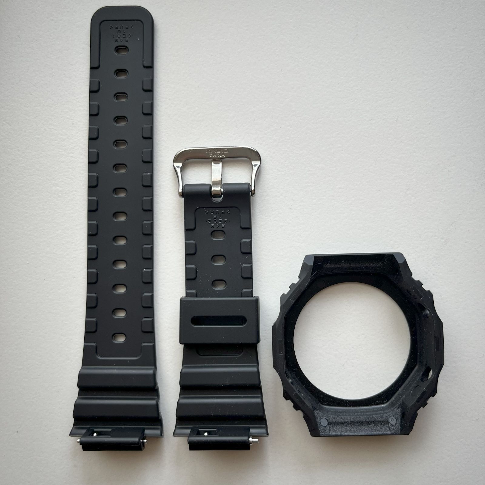 G-SHOCK Gショック CASIO GA2100SB 黒×シルバー文字 純正パーツ ベルト 