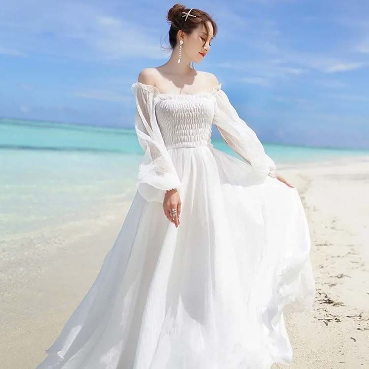 ホワイト 白いワンピ