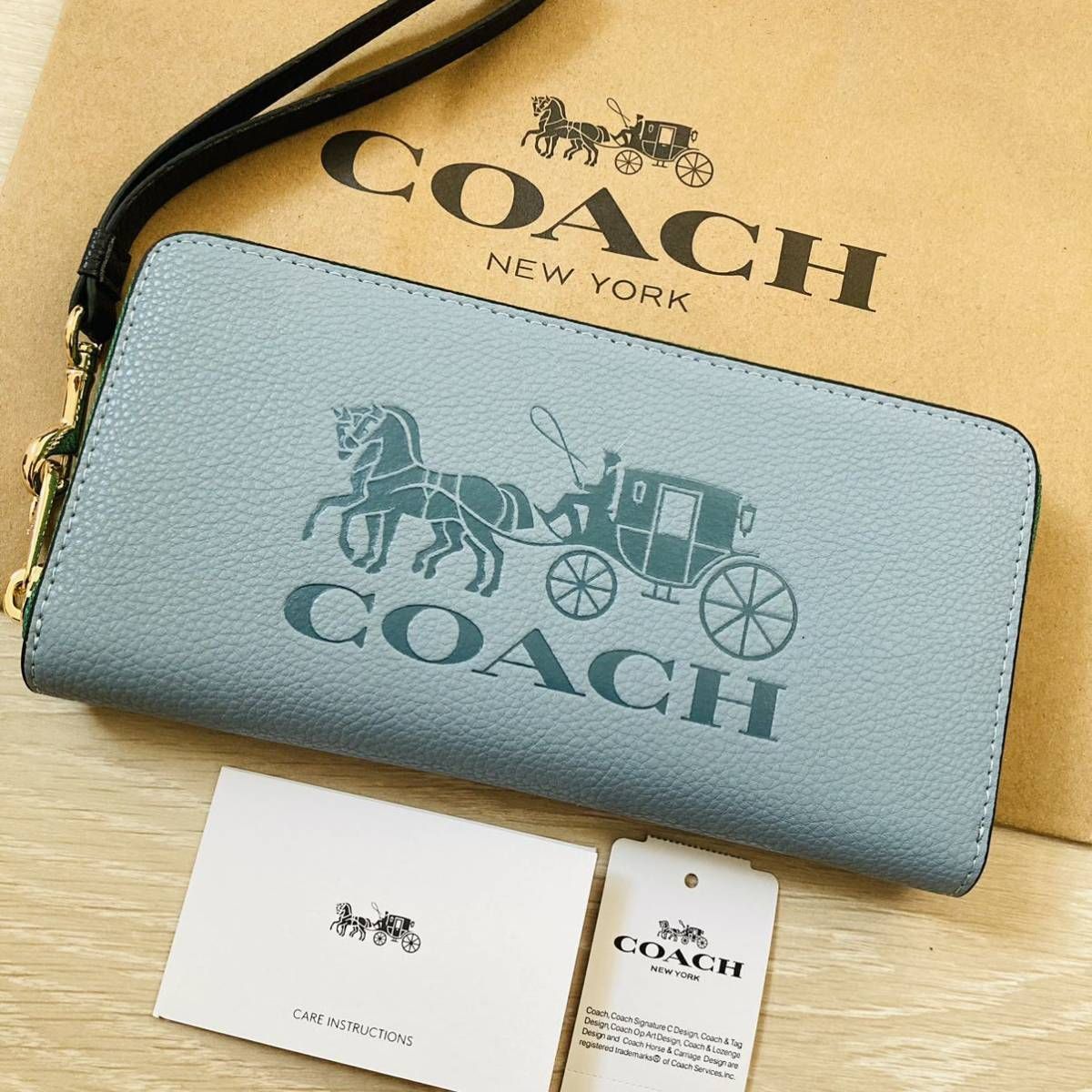 ☆ COACH コーチ 5889 長財布 リストレット ラウンドジップウォレット