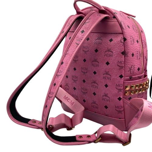 MCM エムシーエム ピンク ロゴリュック スタッズ - メルカリ