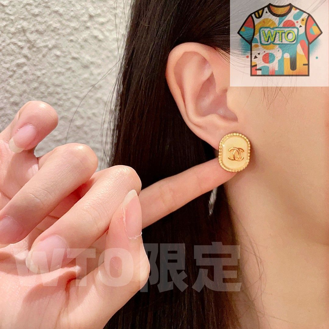 今日WTO】Chanel ヴィンテージ ダブル C ピアス 送料無料！在庫