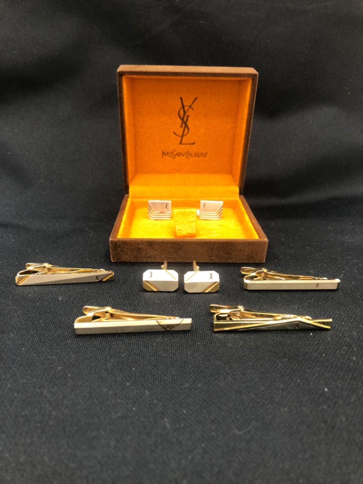 箱付き☆YSL イヴサンローラン ネクタイピン カフスボタン セット