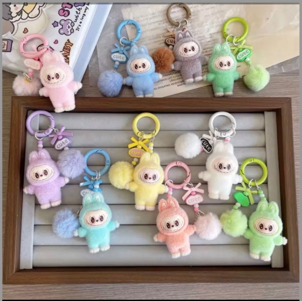 4個セット ラブブ Labubu キーホルダー ミニ ポンポンリボン付き