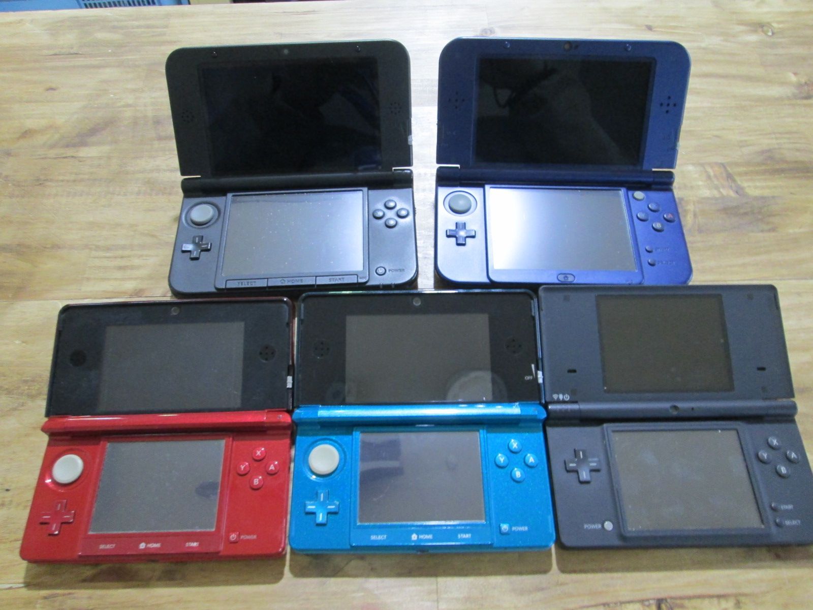 057 【ジャンク品】 DSi 3DS 3DS LLなど 本体のみ ５台 まとめ売り