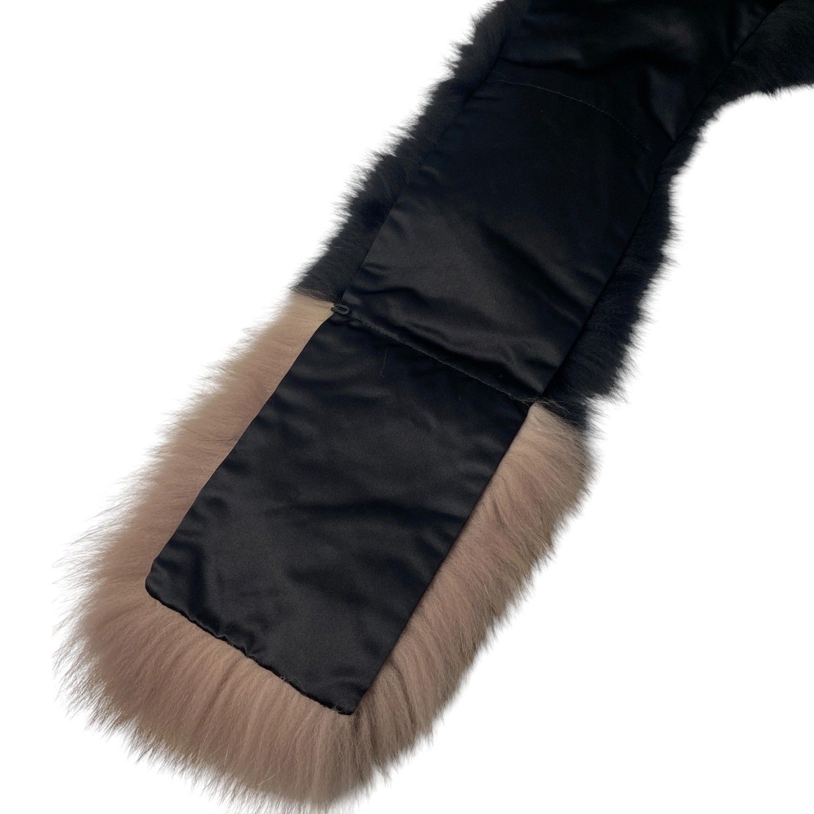 美品 フェンディFENDI ロゴ フォックスファー ティペット マフラー 美品 フェンディ FENDI レディース ロゴ フォックスファー ティ