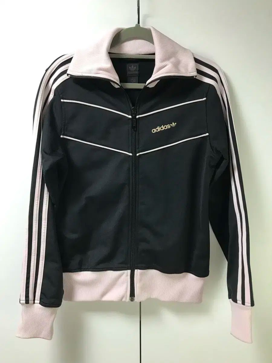 adidas アディダス ブラックピンク ライトピンクジャージ