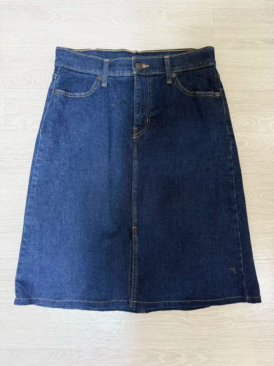 LEVI'S(リーバイス) デニムスカート - メルカリ