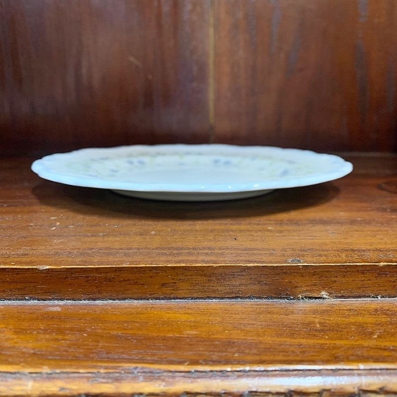 ボーンチャイナ