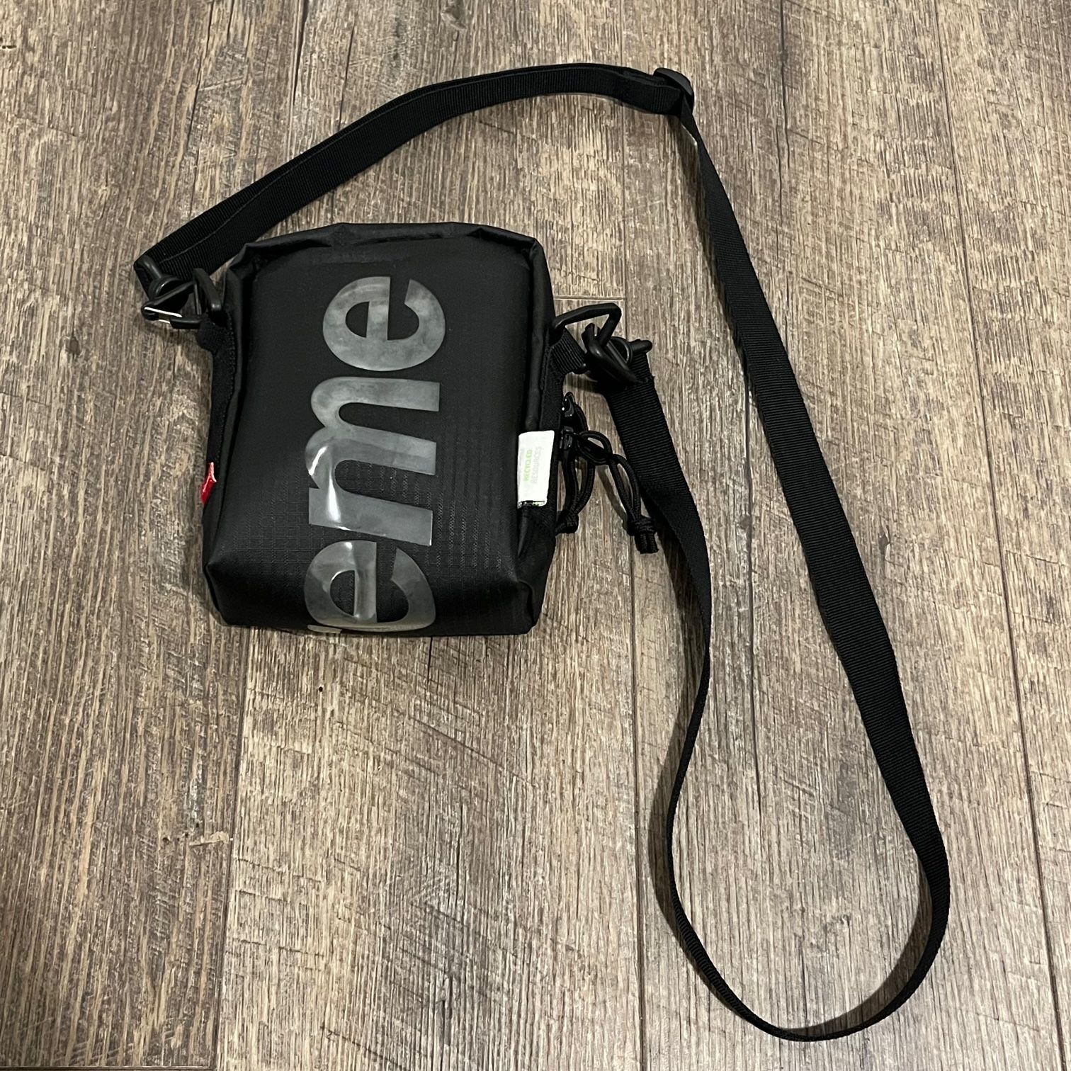 国内正規 SUPREME 21SS Neck Pouch ネックポーチ バッグ シュプリーム ...