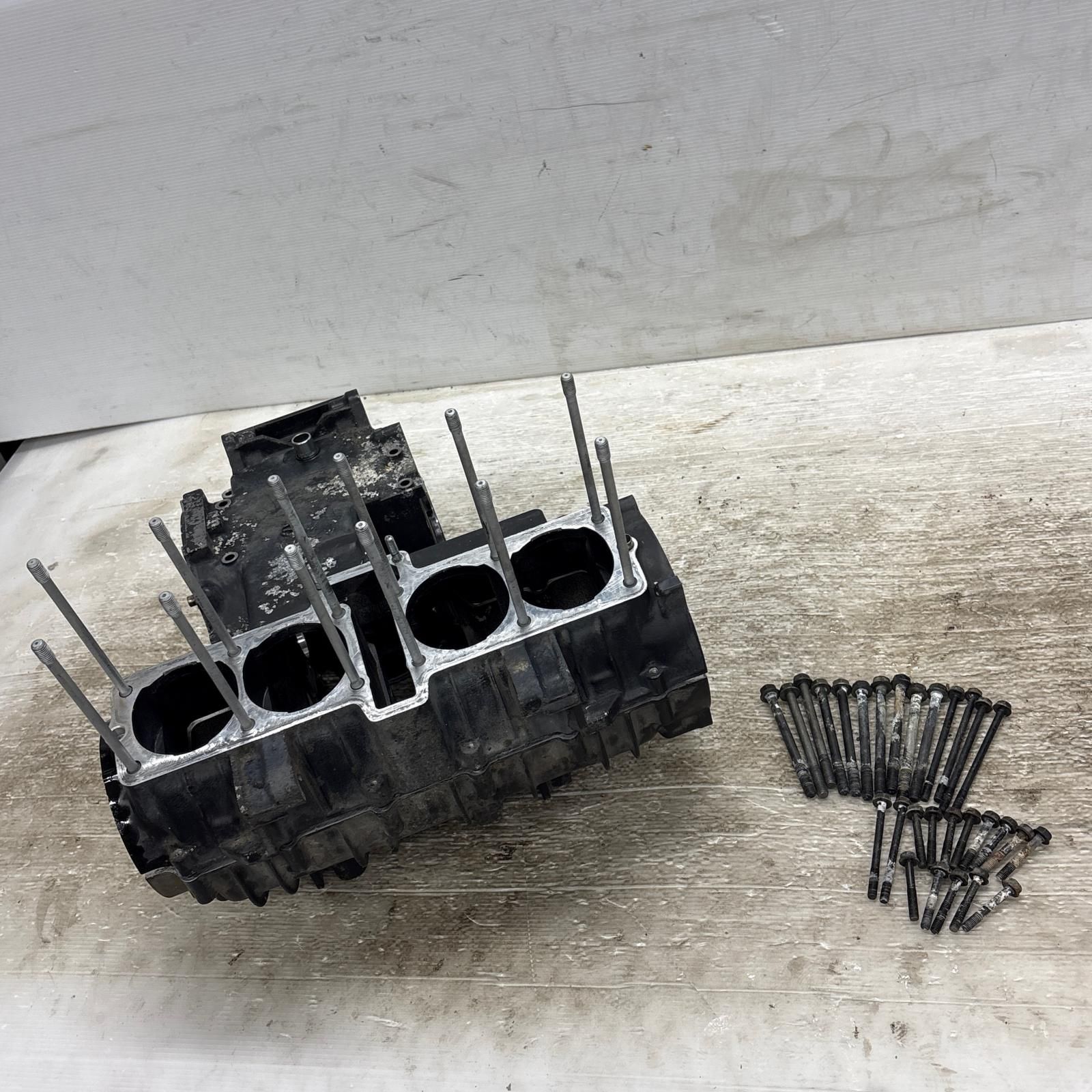 KAWASAKI GPZ400R ZX400D クランクケース カワサキ