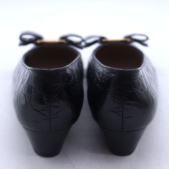 サルヴァトーレフェラガモ Salvatore Ferragamo パンプス ヴァラリボン