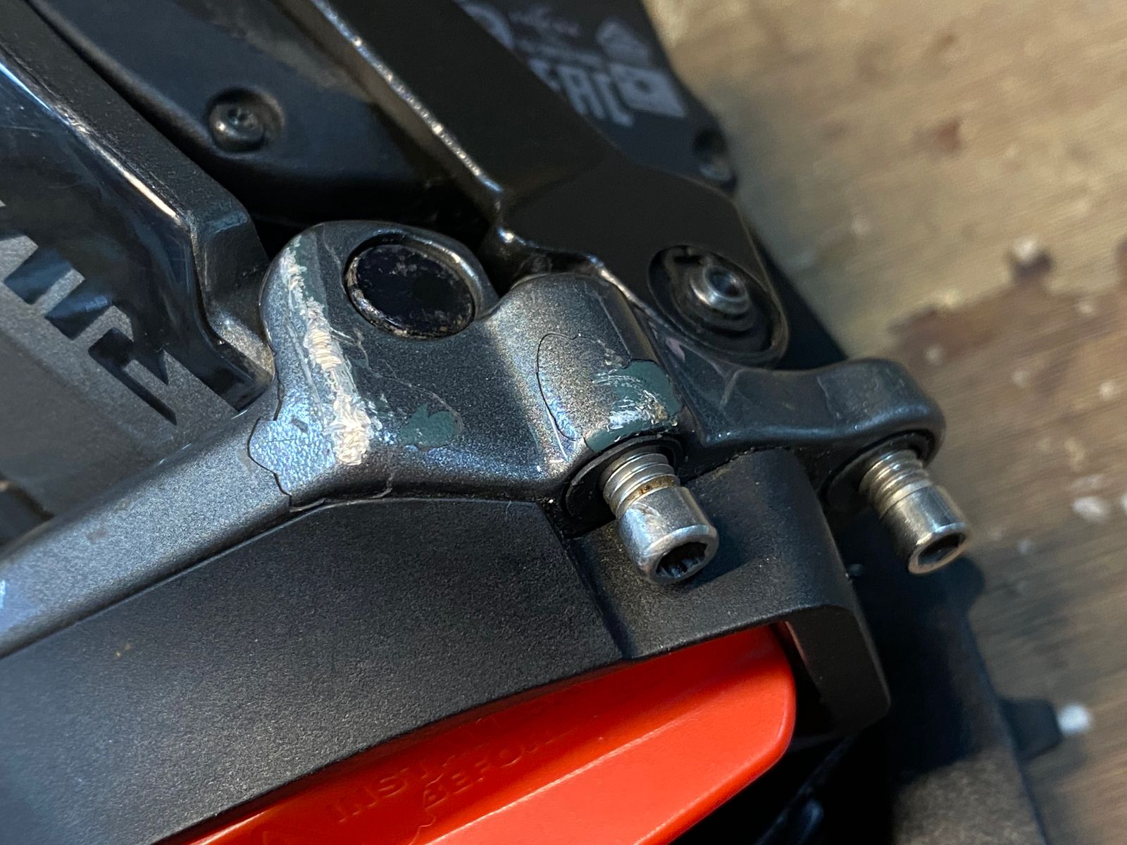 SRAM