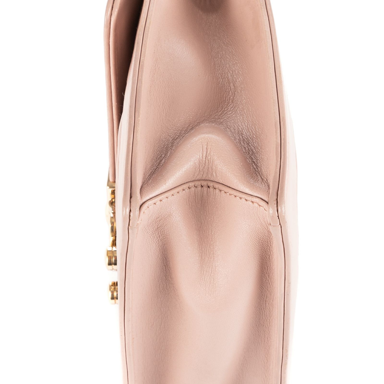 MIU ミュウミュウトップハンドルクロスボディオパールベージュマトラッセパテントレザーA