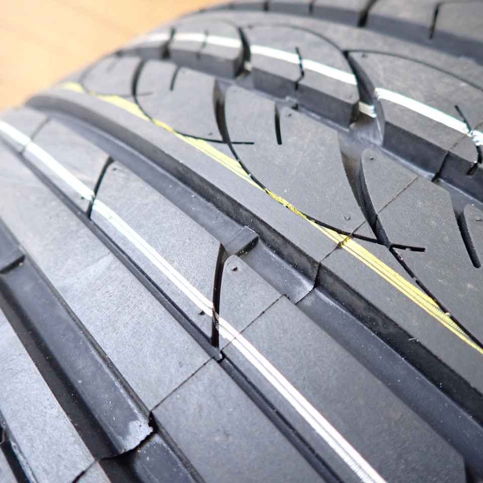 225|35R19×7.5J