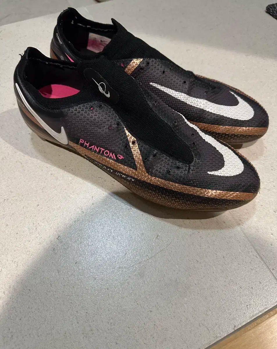 【雷市場（ポンジャン）商品韓国直送】 NIKE(ナイキ) ファントム gt2 カタール エディション