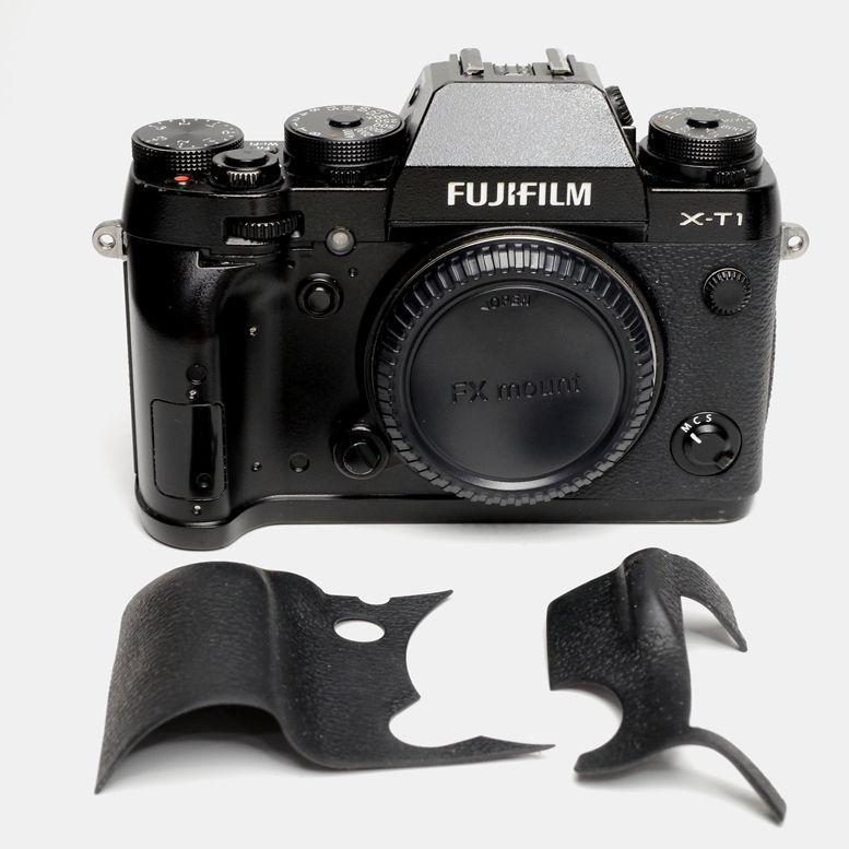 FUJIFILM X-T1 ボディ【おまけ付き】 富士フィルム FUJIFILM X-T1