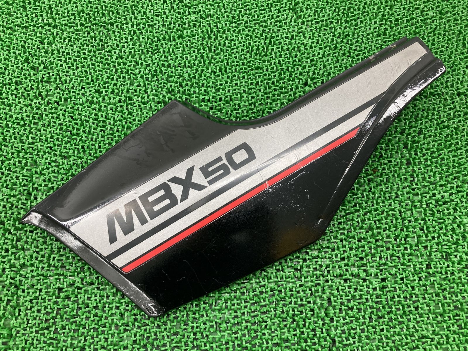 ホンダ MBX50 AC03/AC08　希少純正サイドカバー 右 MBX50 サイドカバー 左 黒 GE2 ホンダ 純正 中古 バイク 部品