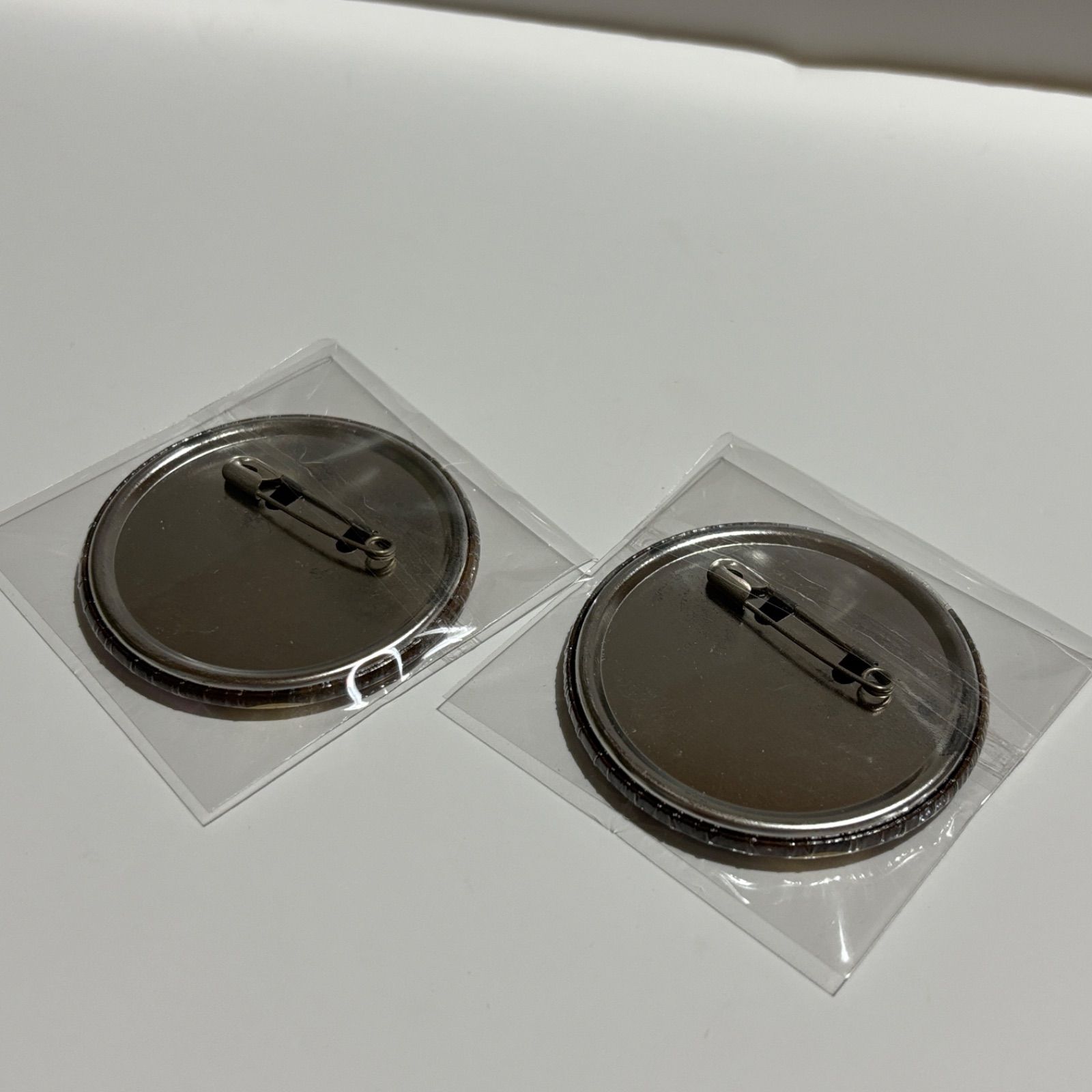 名探偵コナン 那須ガーデンアウトレット 限定 缶バッジ 工藤新一 怪盗