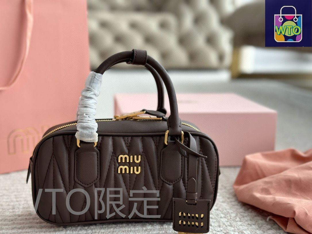 今日特価】Miu Miu Bowling Bag/Office Bag ミュウミュウ ボーリング