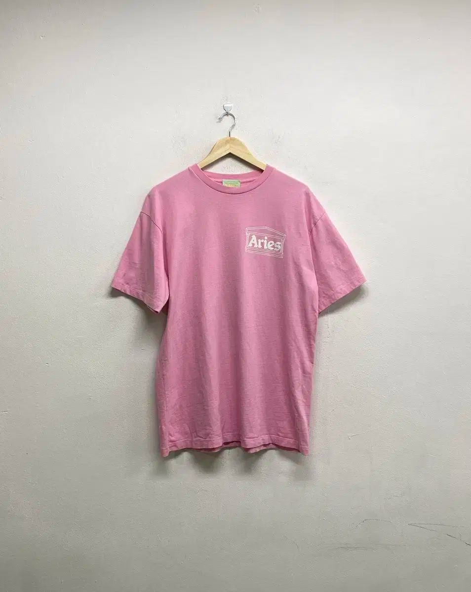 エリズ テンプル Aries Temple T ー Shirt L