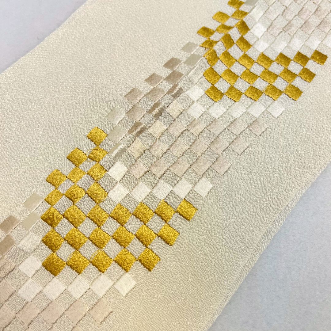 ゴールド×白 雪輪 市松 刺繍衿】 成人式 卒業式 振袖 袴 訪問着 着物 