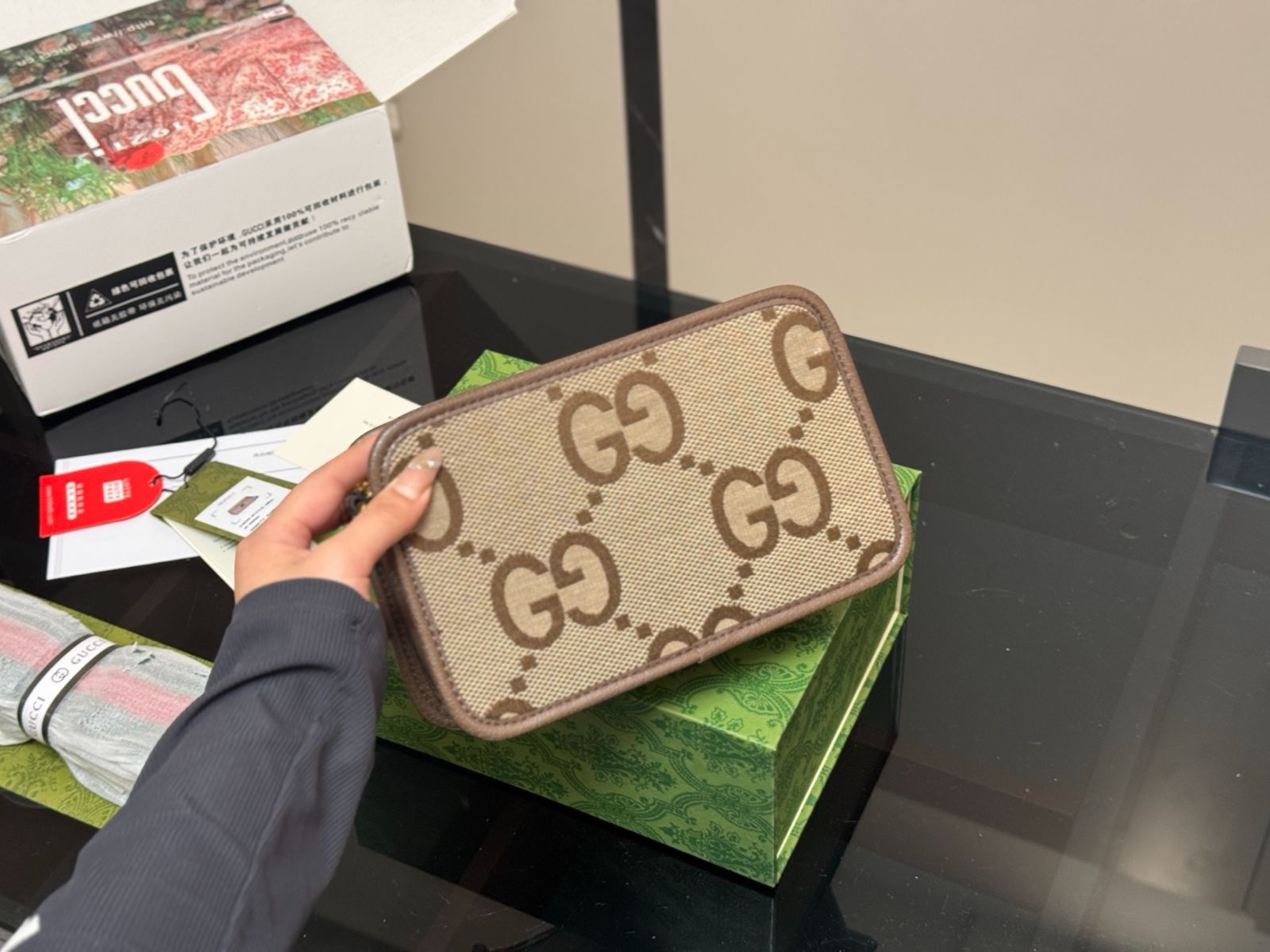 今日 Gucci クラシックモノグラムカメラバッグ サイズ 22×14cm シンプルデザイン 今の在庫は 価格 -WT0輸入-WTO輸入2