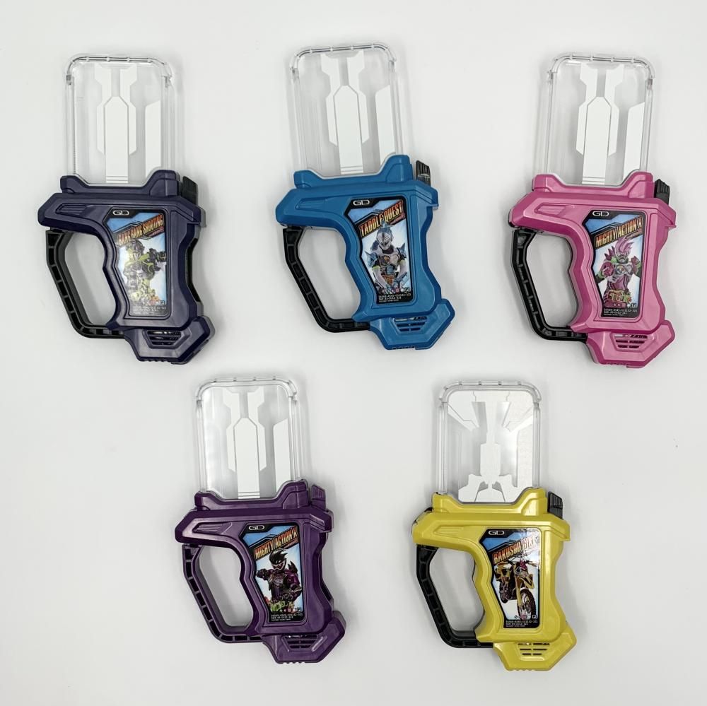 BANDAI - 仮面ライダーエグゼイド　中古セット 楽天市場】【中古】 仮面ライダーエグゼイド 変身玩具 仮面