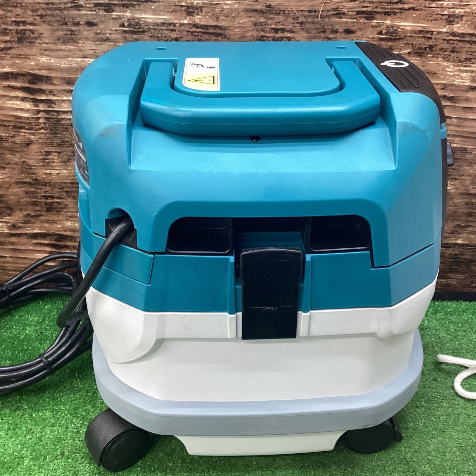 マキタ(makita) 集じん機 乾式 VC0840 最大吸込仕事率(W) 220 動作確認