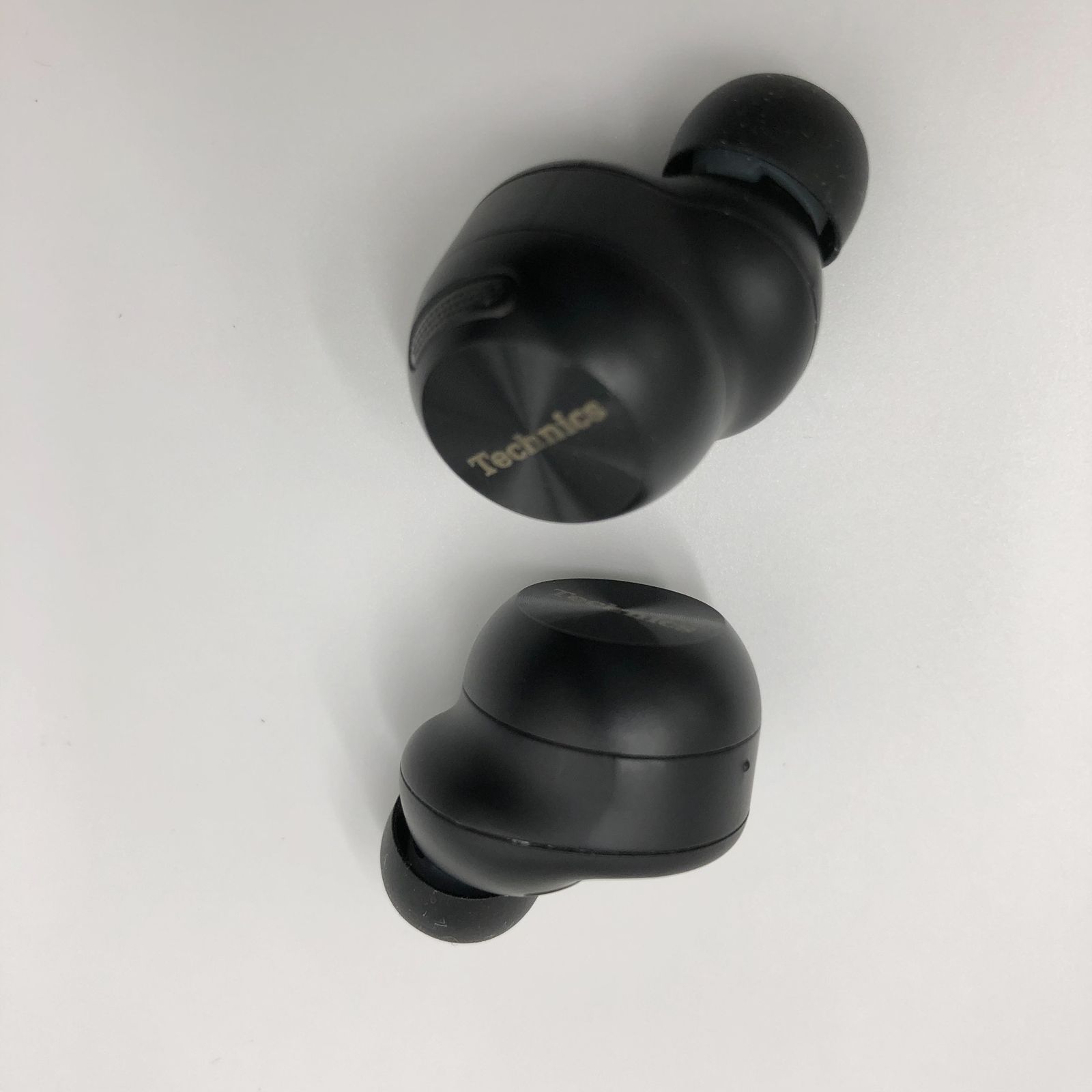 ワイヤレスイヤホン