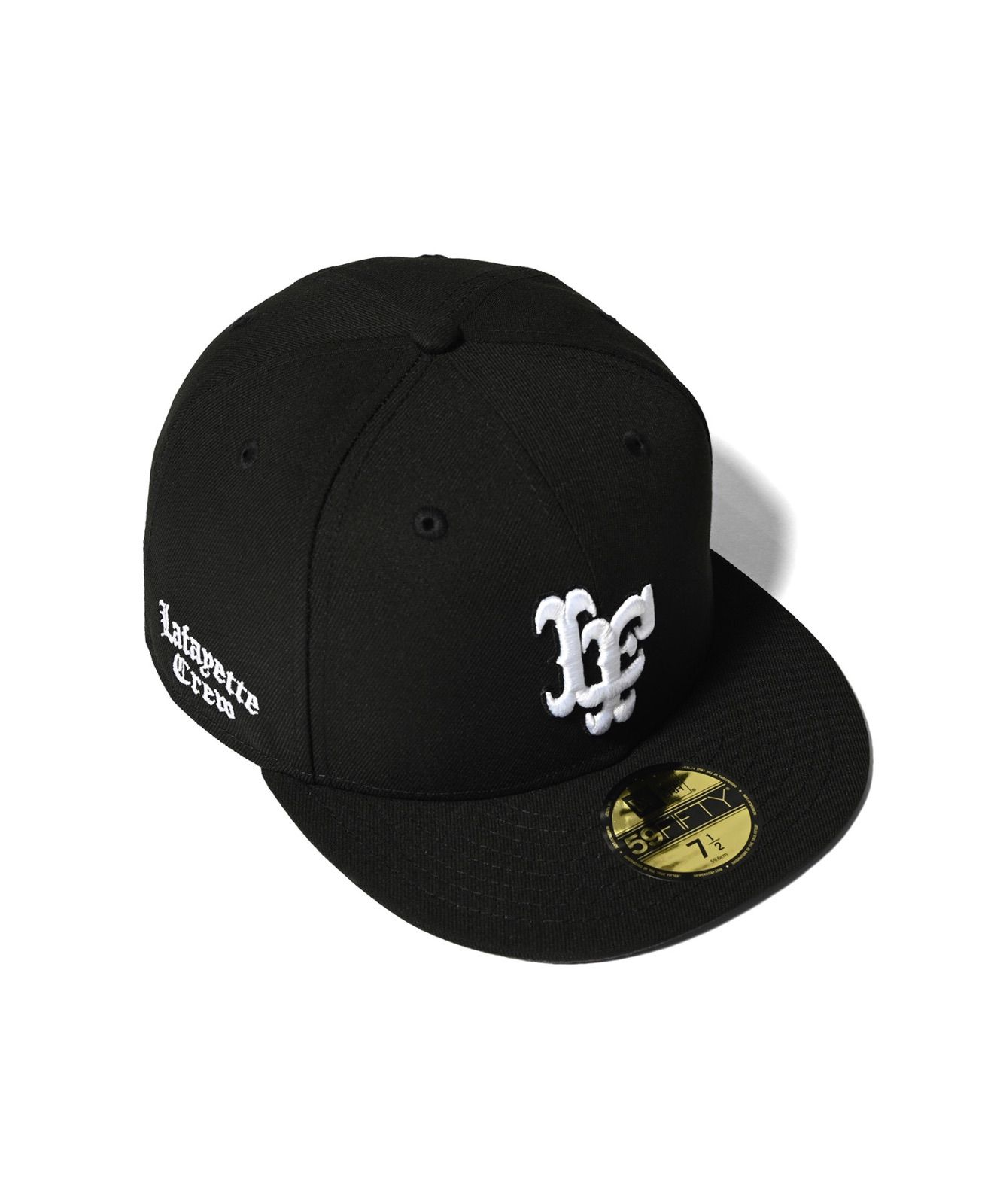 FITTED CAP
