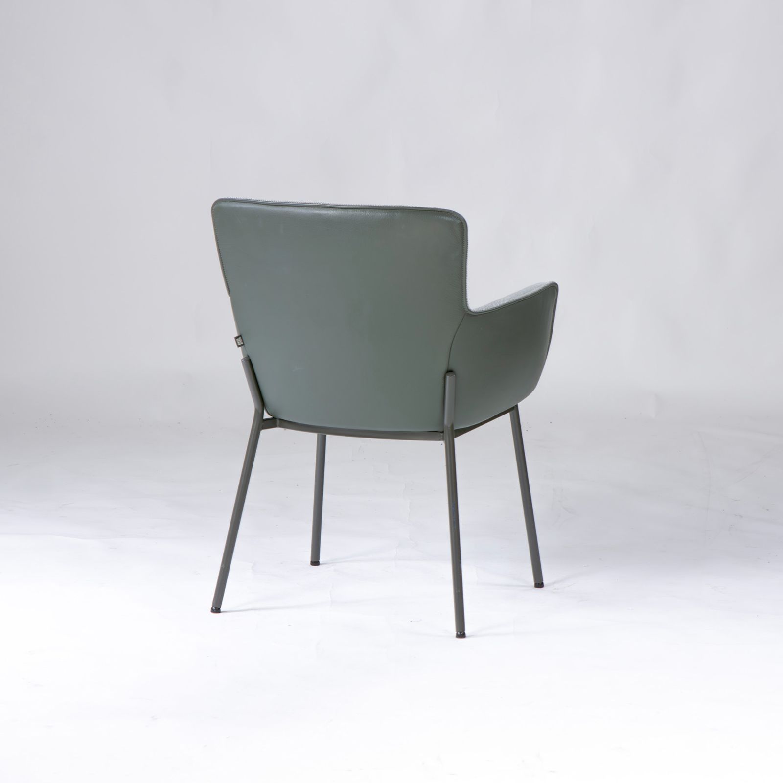 Bello select ロルフベンツ 650 ダイニングチェア ファブリック ROLF BENZ（ロルフベンツ）ダイニングチェア「650」アメリカン