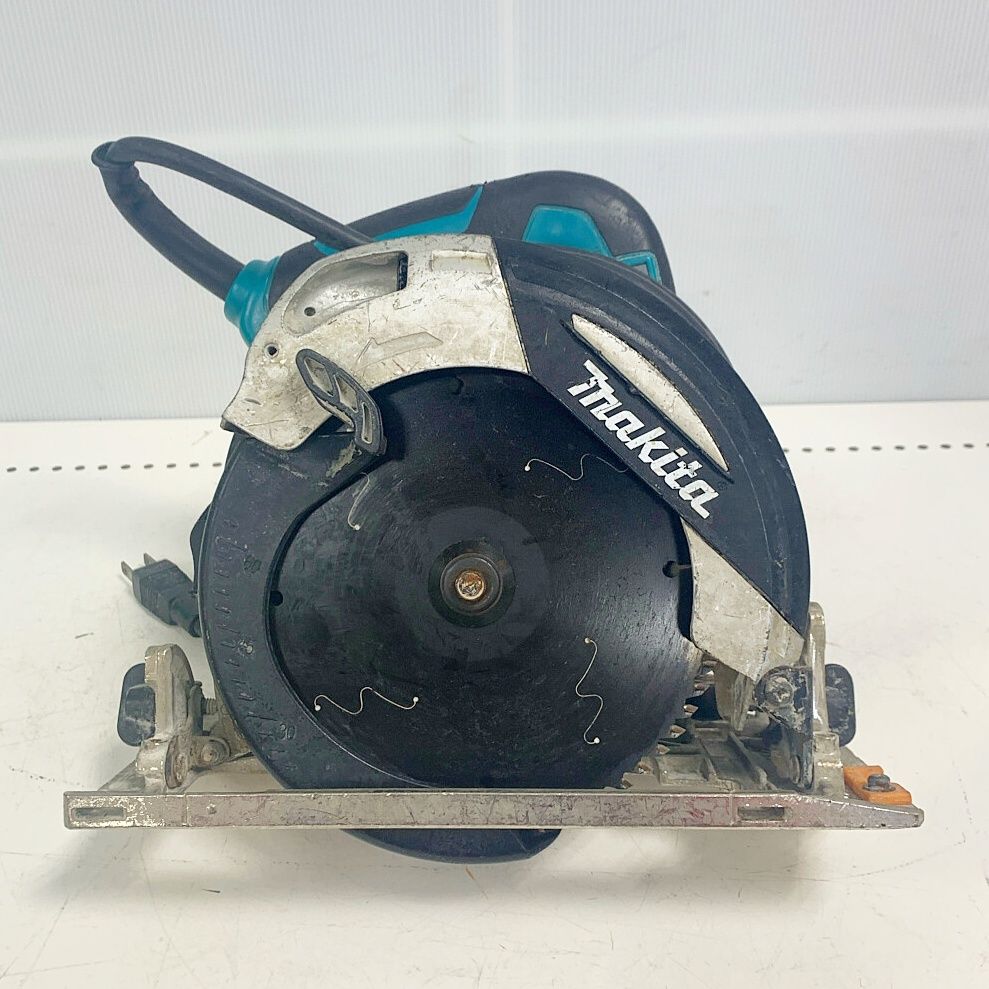 Makita - ♭♭MAKITA マキタ 165ｍｍ　マルノコ　100V　本体のみ　2013年製 5731S ♭♭MAKITA マキタ 165mm マルノコ 100V 本体のみ 2013年製