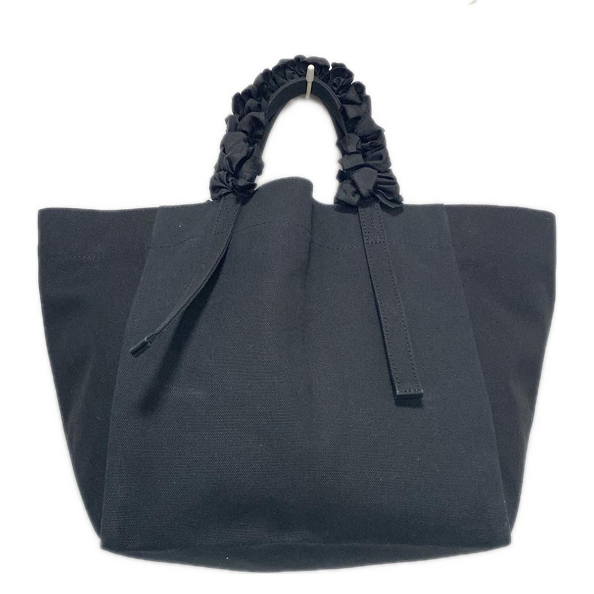 LUDLOW(ラドロー) トートバッグ - 黒 フリル - メルカリ