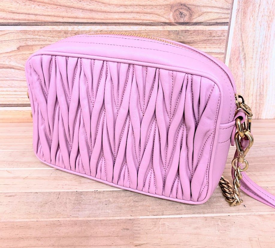 Miu Miu ミュウ ミュウ マテラッセ ショルダーバッグ チェーン