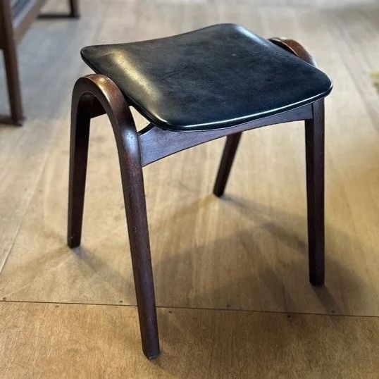 秋田木工 スタッキングスツール ブラック 秋田木工 剣持スツール スタッキングスツール No.202 ②ブラック /DM-0008