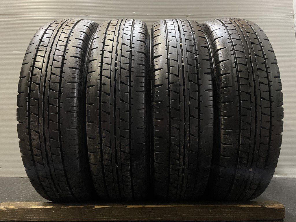 在庫大特価ダンロップ 195/80R15 107/105L LT バリ溝 中古 ハイエース 200系 キャラバン 中古品