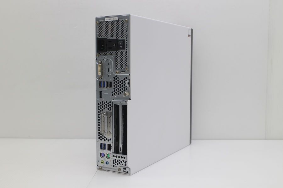 富士通 ESPRIMO D588/T Core i3 8100 3.6GHz/8GB/256GB(SSD