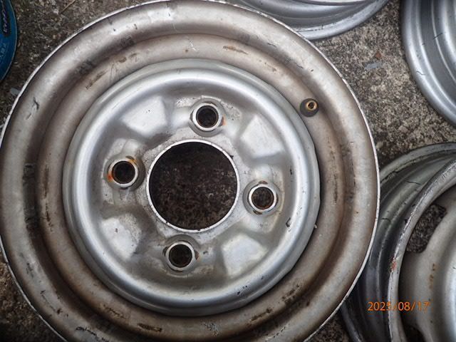 4本 旧ダイハツ