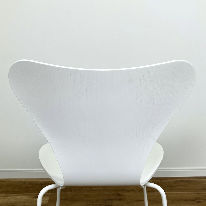 FRITZ HANSEN SEVEN CHAIR WHITE フリッツ・ハンセン セブン