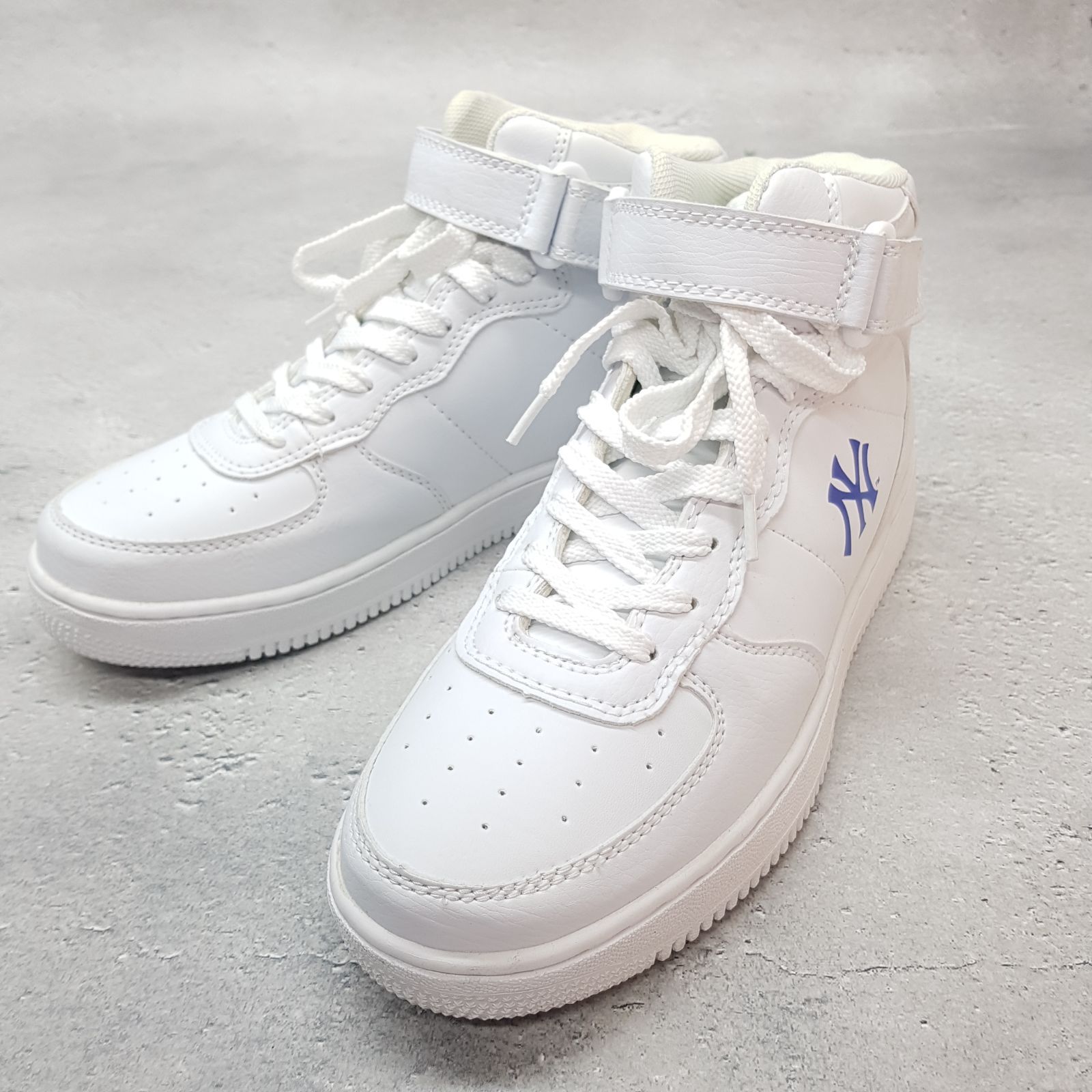 MLB Yankees スニーカー 未使用品 在庫限りの販売で終了 ユニセックス MLB New York