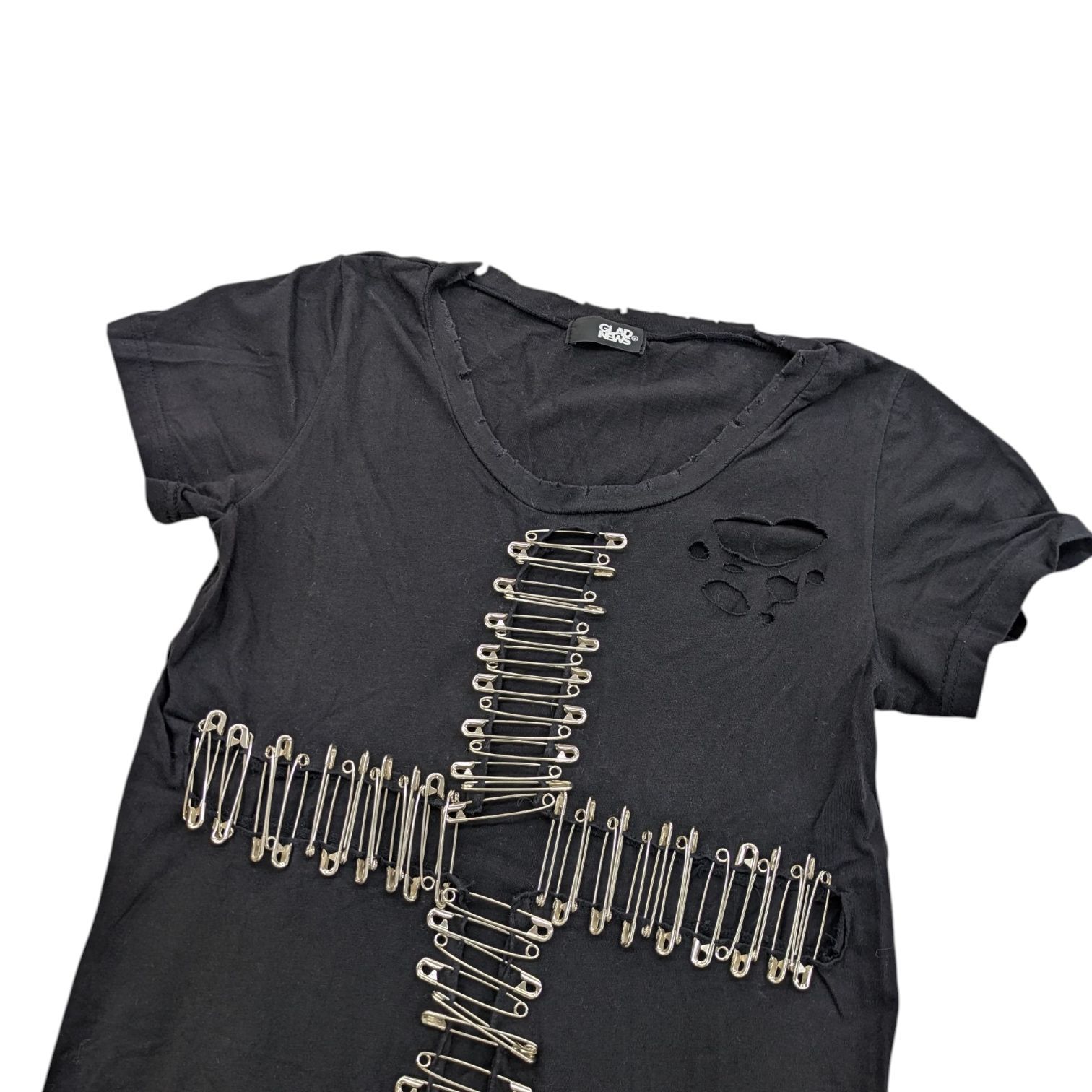 Y2K 00s GLAD NEWS グラッドニュース ダメージ ピン 十字架 00s Y2K GLAD NEWS グラッドニュース pin cross design tee
