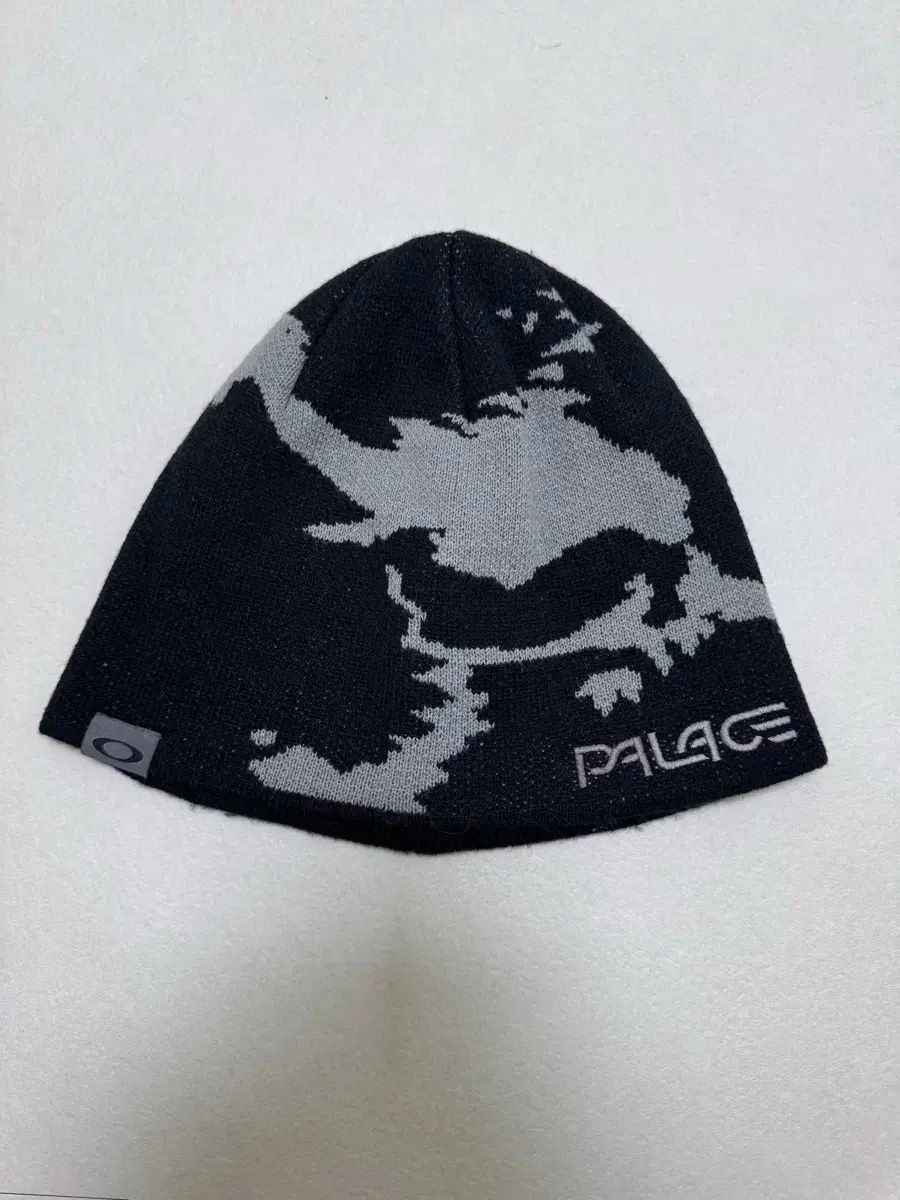 PALACE（パレス) OAKLEY（オークリー) ビーニー 23ss 中 折れ 帽