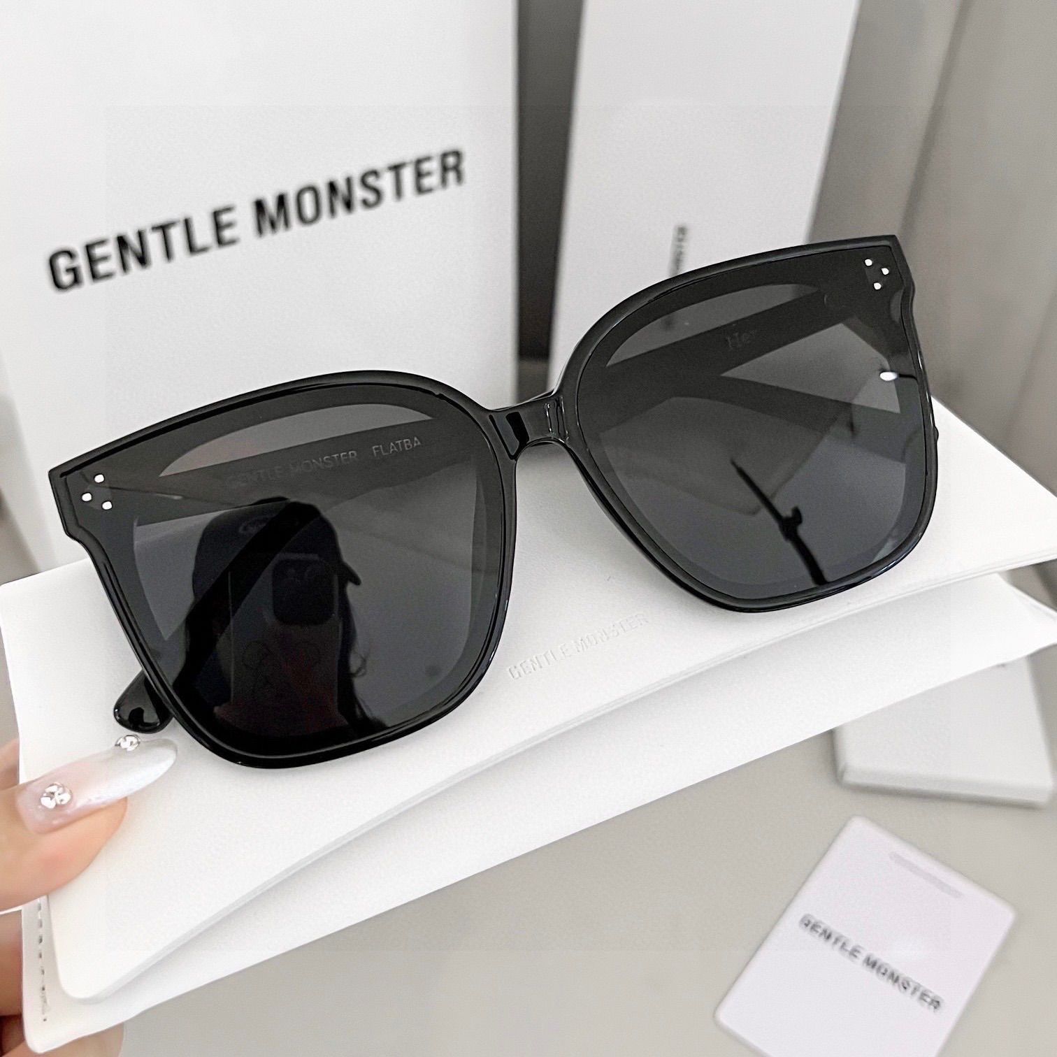 GENTLE MONSTER ジェントルモンスター Her 01 サングラス　登坂広臣着用 ブラック　新品未使用