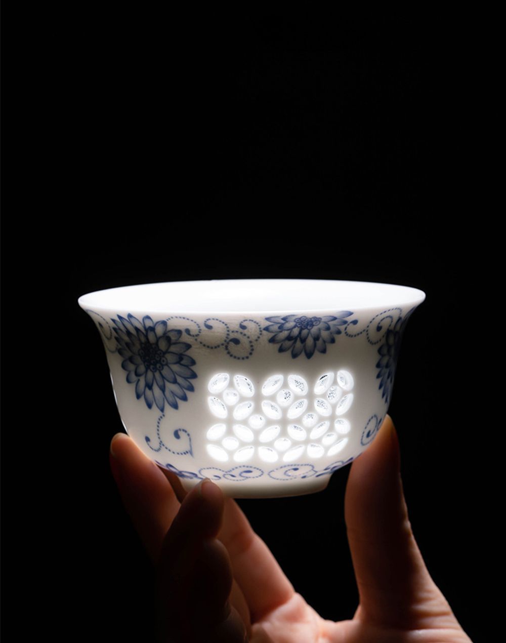 透かし模様で茶の色が見える玲瓏磁器 玲瓏磁 陶磁器 白磁 玲瓏 蓋碗 9