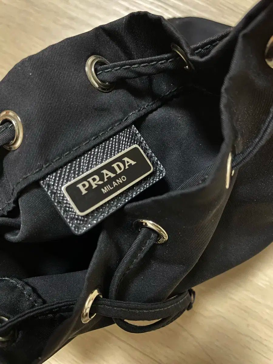 PRADA プラダ