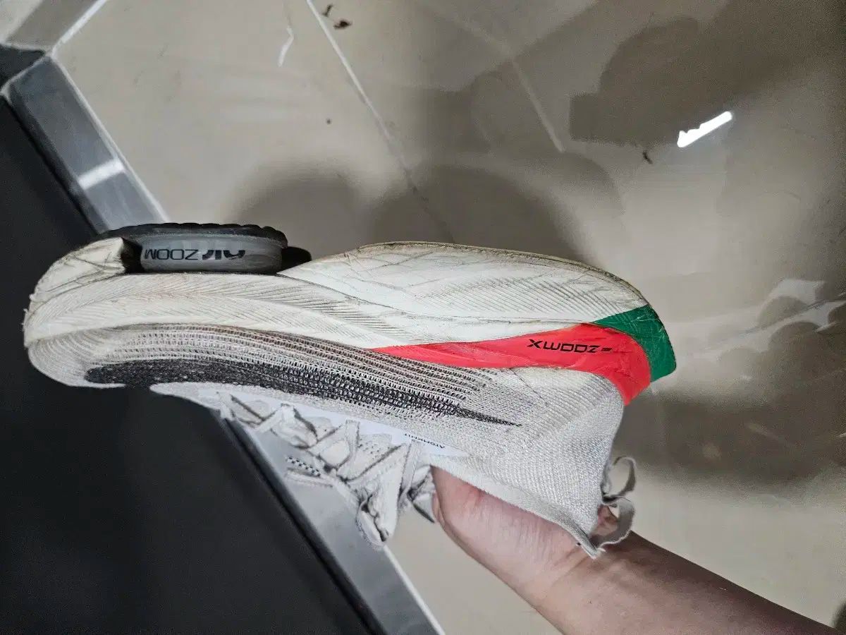 ナイキ アルファフライ 1 キプチョゲエディション OLIVEOS_COM_TR